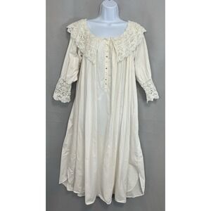 VTG Allison Rhea Cottage Core Antique Ivory Crochet Nightgown M Button Front Y2K